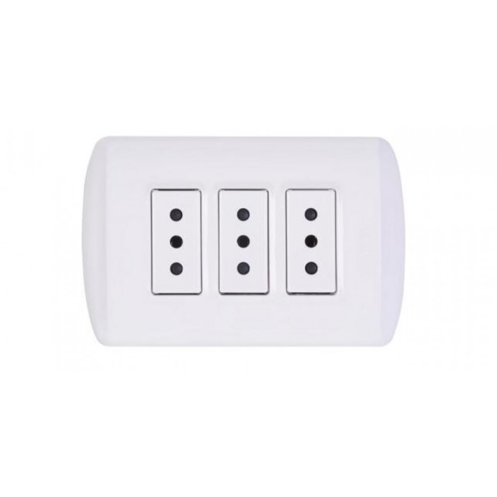 Enchufe Bticino Triple 2p+t 10a 250v
