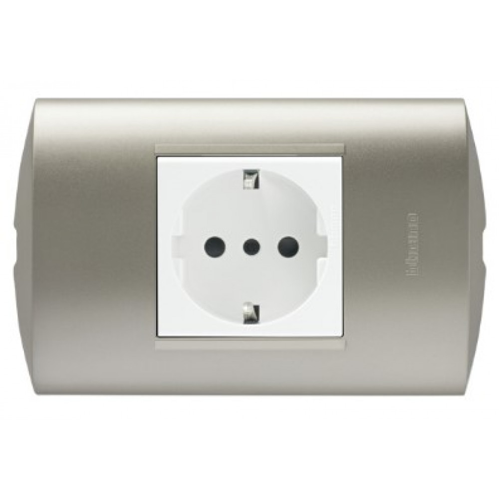 Enchufe Bticino Schuko Blanco/perla
